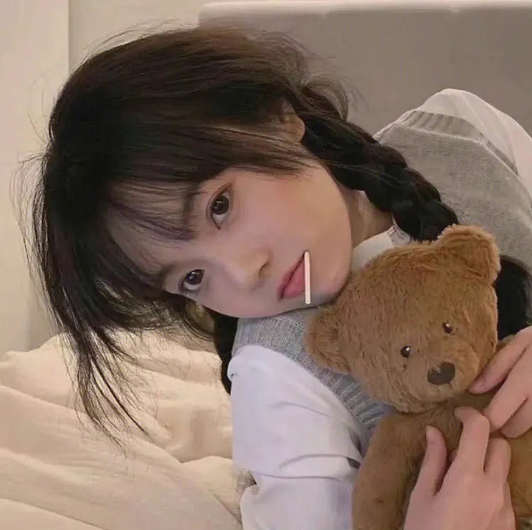 小妮扛枪